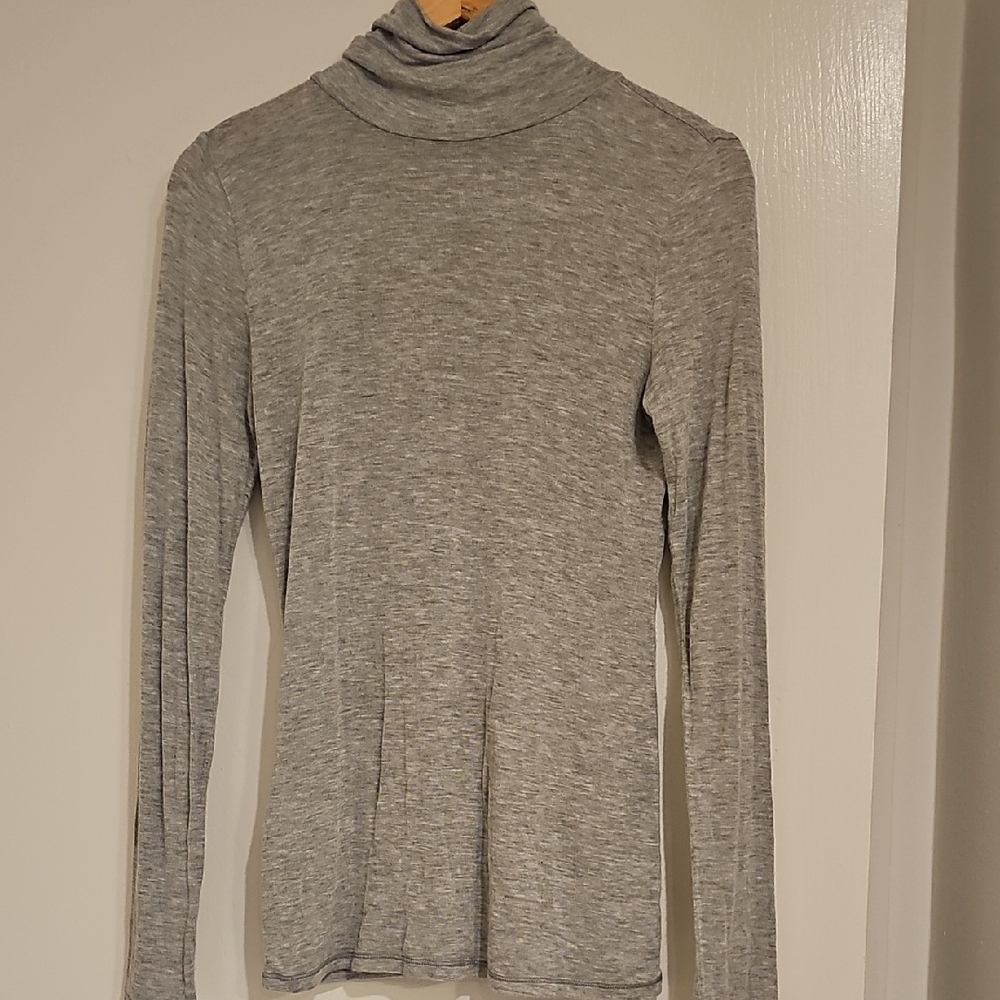 Gray Turtleneck Long Sleeve Top